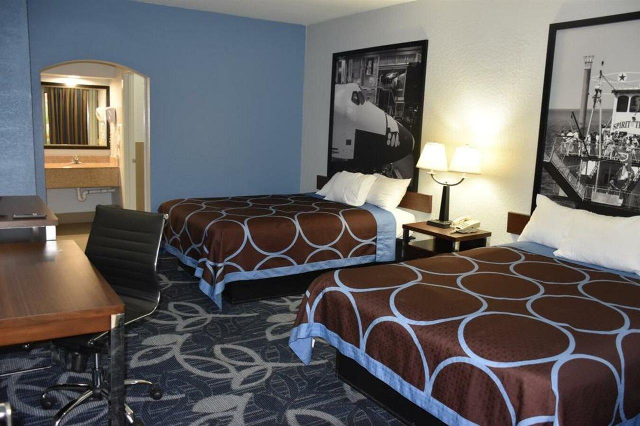 Hotel Super 8 By Wyndham Houston Hobby Airport South Exterior foto